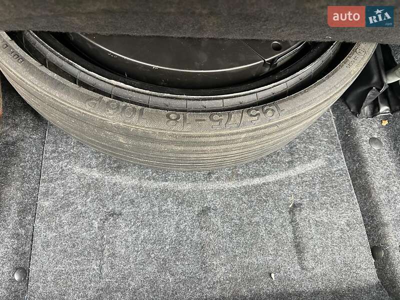 Внедорожник / Кроссовер Audi Q5 2014 в Киеве