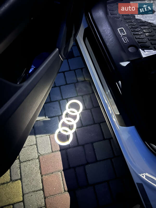 Позашляховик / Кросовер Audi Q5 2020 в Хмільнику