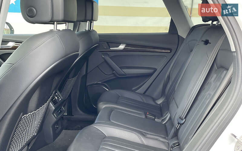 Внедорожник / Кроссовер Audi Q5 2019 в Стрые