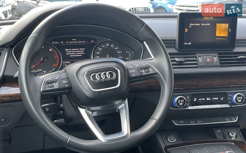 Внедорожник / Кроссовер Audi Q5 2019 в Стрые
