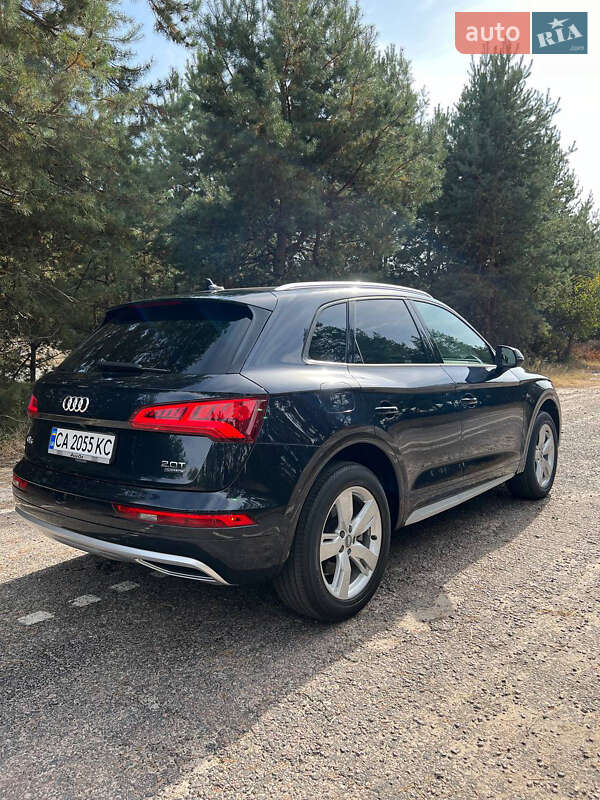 Внедорожник / Кроссовер Audi Q5 2018 в Смеле