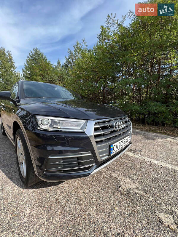 Внедорожник / Кроссовер Audi Q5 2018 в Смеле