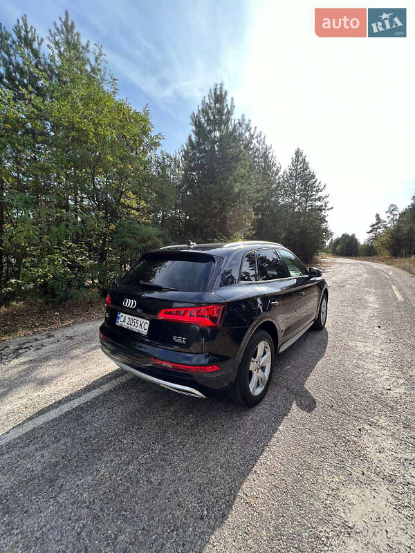 Внедорожник / Кроссовер Audi Q5 2018 в Смеле