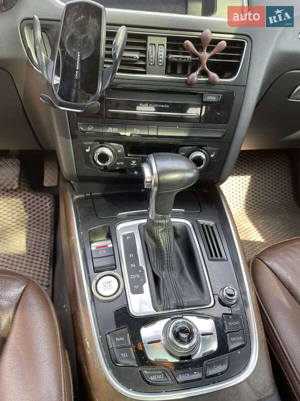 Позашляховик / Кросовер Audi Q5 2013 в Глобиному
