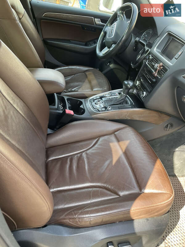 Позашляховик / Кросовер Audi Q5 2013 в Глобиному