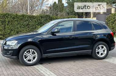 Внедорожник / Кроссовер Audi Q5 2010 в Луцке