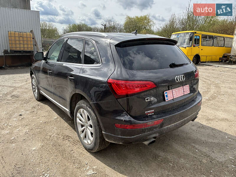 Позашляховик / Кросовер Audi Q5 2015 в Львові