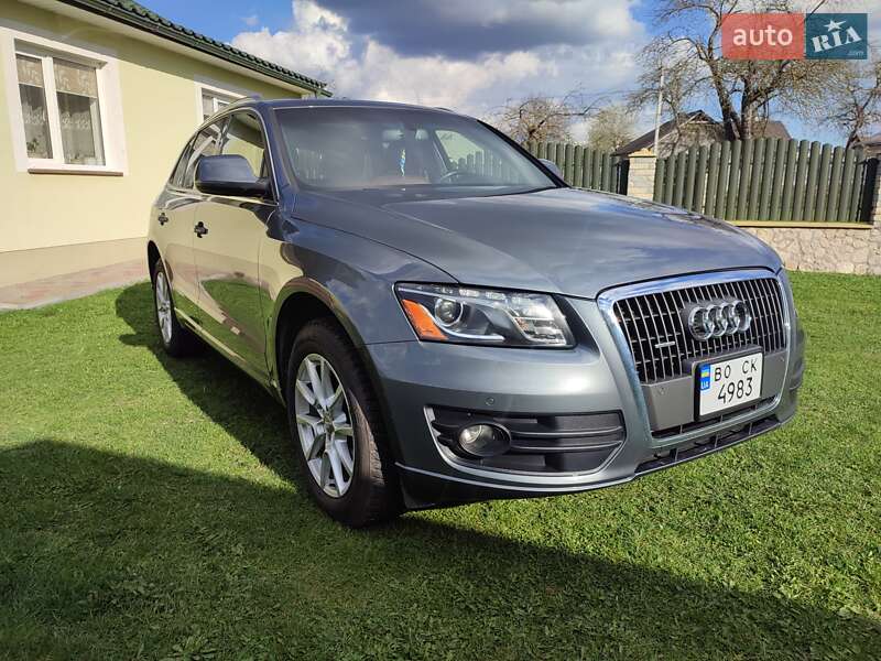 Внедорожник / Кроссовер Audi Q5 2012 в Тернополе