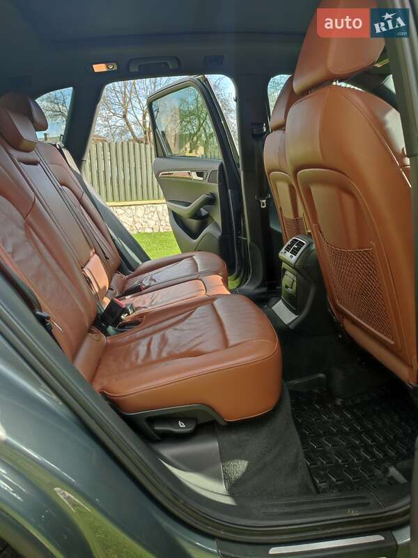 Внедорожник / Кроссовер Audi Q5 2012 в Тернополе