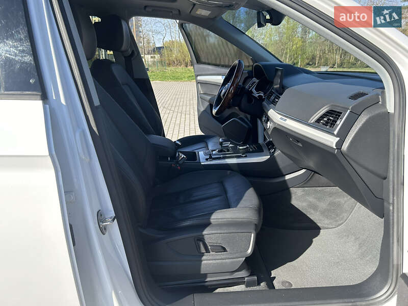 Внедорожник / Кроссовер Audi Q5 2017 в Львове фото 13 Внедорожник / Кроссовер Audi Q5 2017 в Львове