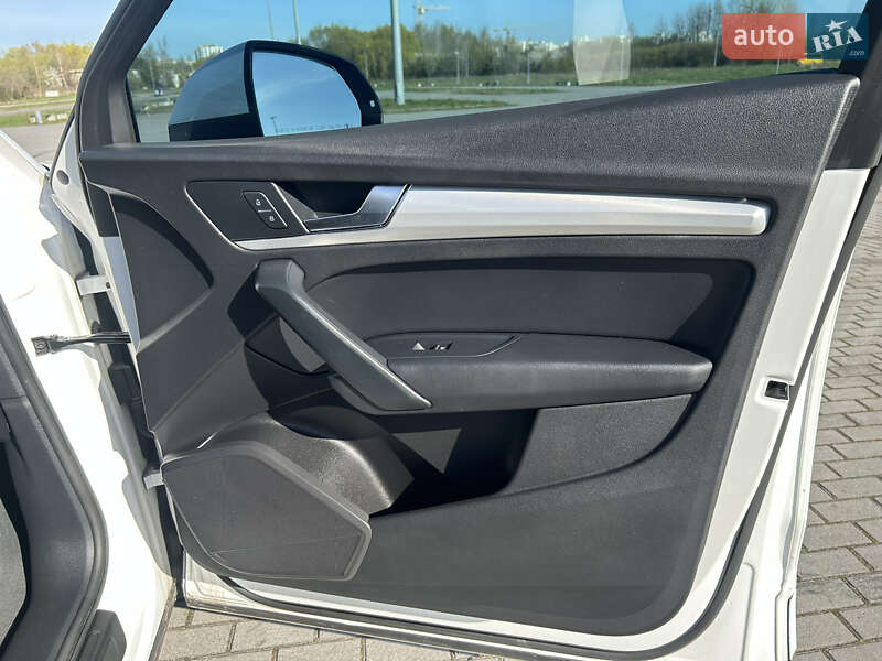 Внедорожник / Кроссовер Audi Q5 2017 в Львове фото 14 Внедорожник / Кроссовер Audi Q5 2017 в Львове