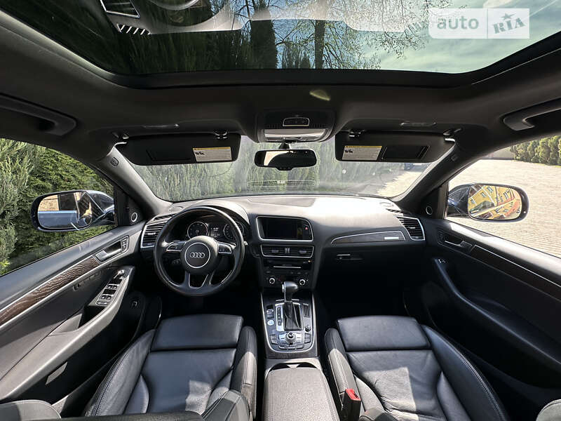 Внедорожник / Кроссовер Audi Q5 2015 в Самборе