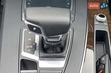 Внедорожник / Кроссовер Audi Q5 2018 в 