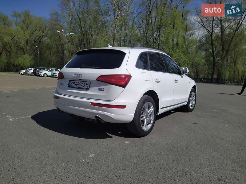 Позашляховик / Кросовер Audi Q5 2015 в Сумах