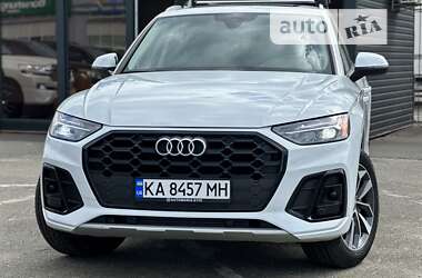 Внедорожник / Кроссовер Audi Q5 2020 в Киеве