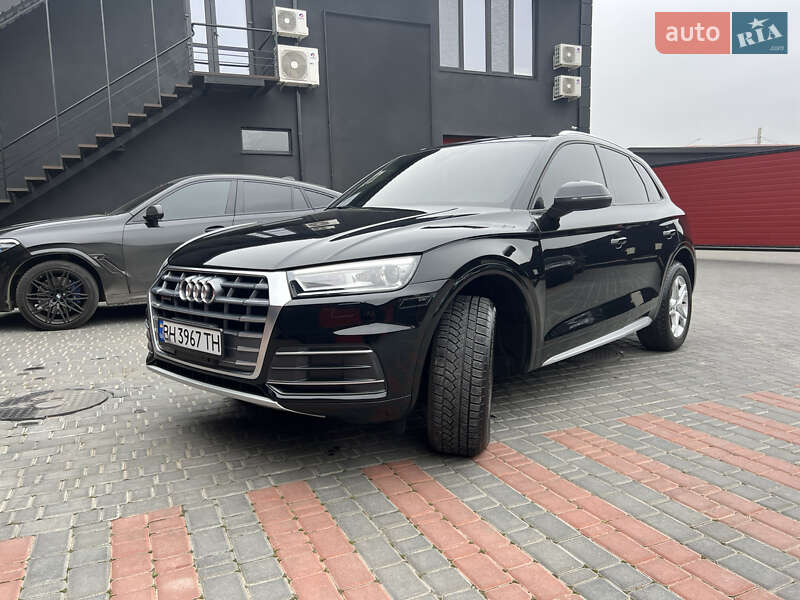 Внедорожник / Кроссовер Audi Q5 2018 в Одессе