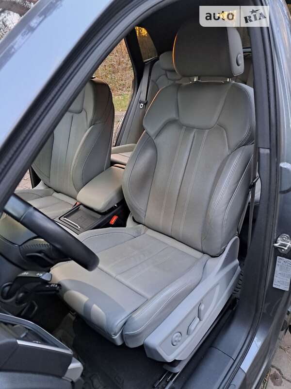 Внедорожник / Кроссовер Audi Q5 2017 в Львове