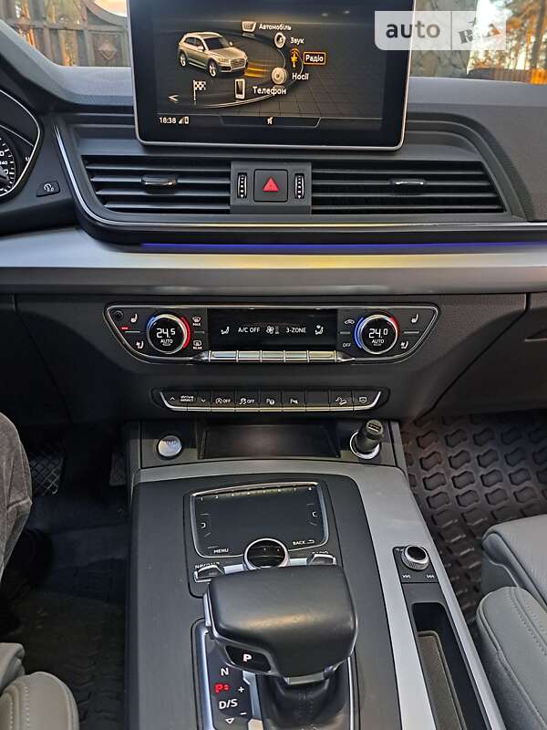 Внедорожник / Кроссовер Audi Q5 2017 в Львове