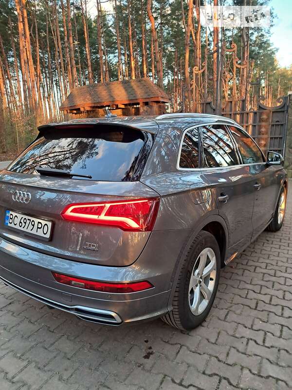 Внедорожник / Кроссовер Audi Q5 2017 в Львове