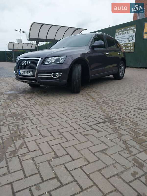 Позашляховик / Кросовер Audi Q5 2011 в Хмельницькому