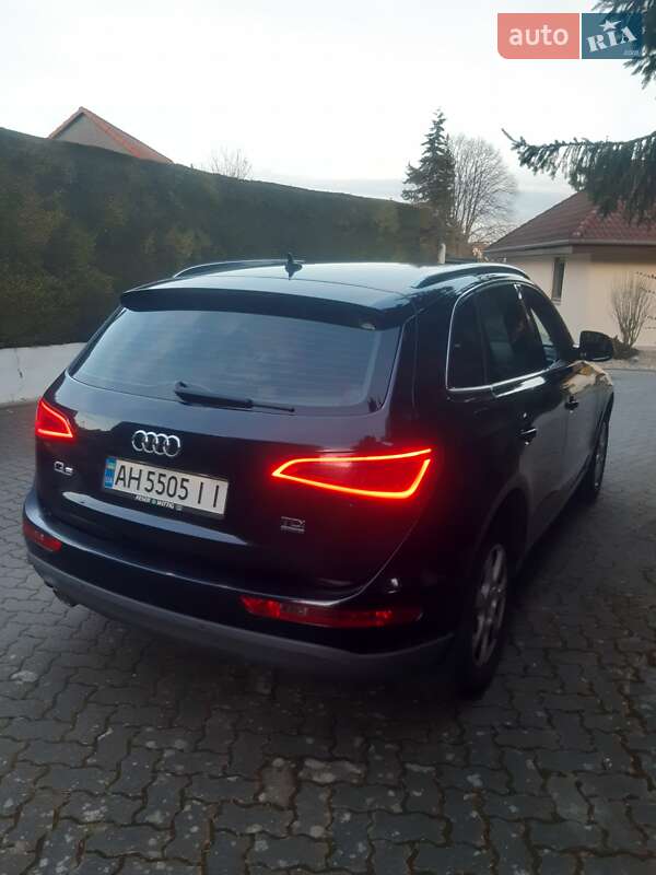 Внедорожник / Кроссовер Audi Q5 2012 в Черновцах