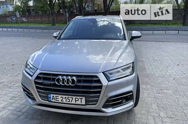 Позашляховик / Кросовер Audi Q5 2019 в Дніпрі