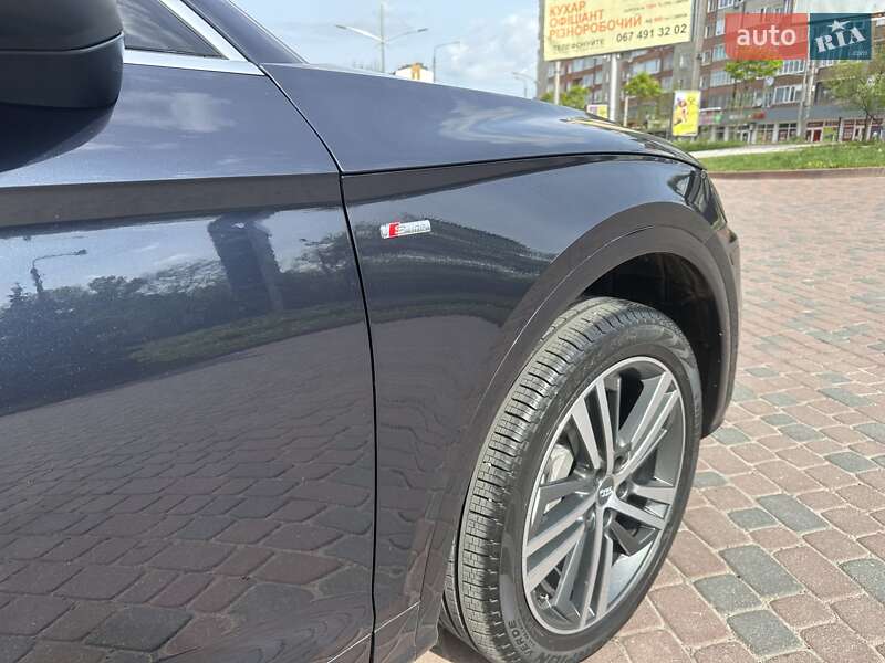 Внедорожник / Кроссовер Audi Q5 2020 в Ивано-Франковске