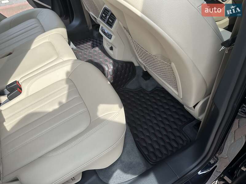 Внедорожник / Кроссовер Audi Q5 2020 в Ивано-Франковске