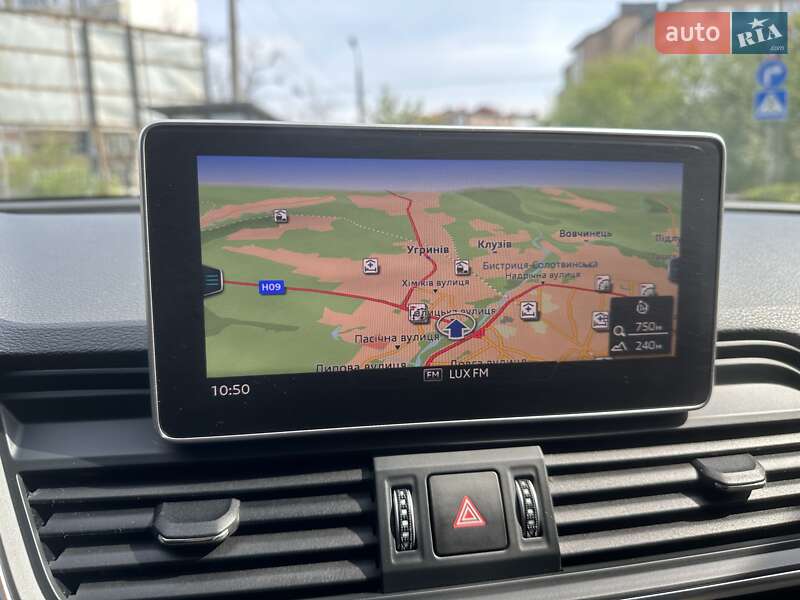 Внедорожник / Кроссовер Audi Q5 2020 в Ивано-Франковске