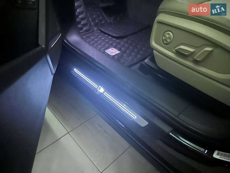 Внедорожник / Кроссовер Audi Q5 2020 в Ивано-Франковске