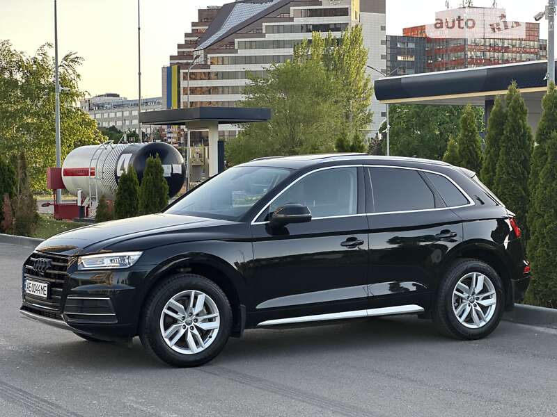 Внедорожник / Кроссовер Audi Q5 2019 в Днепре
