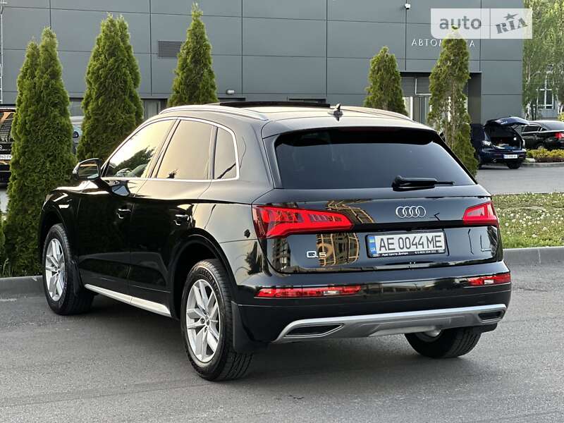 Внедорожник / Кроссовер Audi Q5 2019 в Днепре