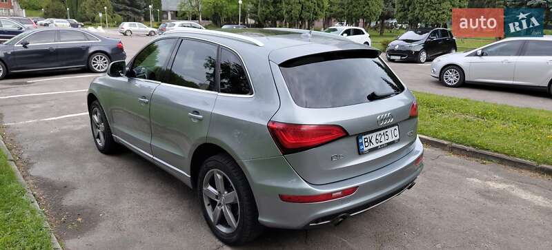 Внедорожник / Кроссовер Audi Q5 2011 в Ровно