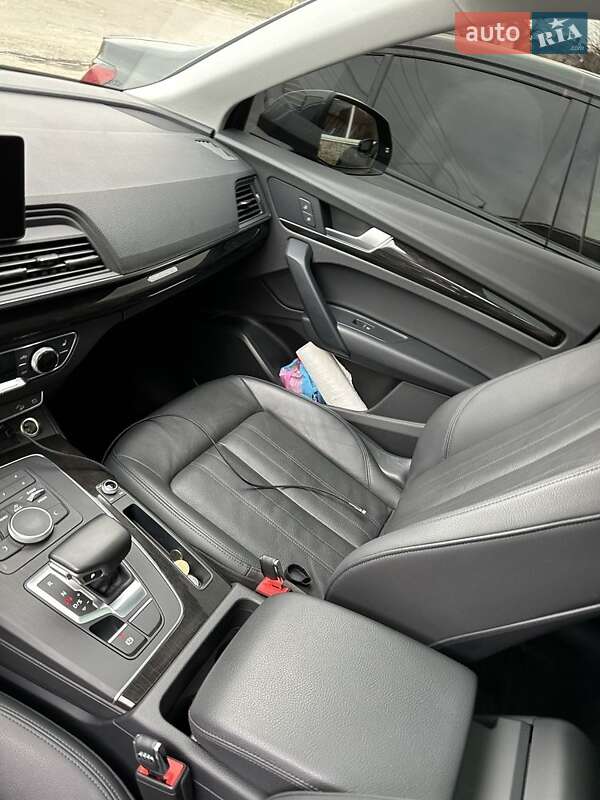 Внедорожник / Кроссовер Audi Q5 2019 в Львове