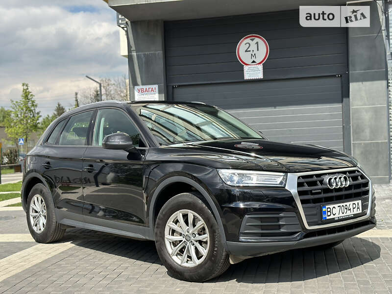 Внедорожник / Кроссовер Audi Q5 2019 в Львове