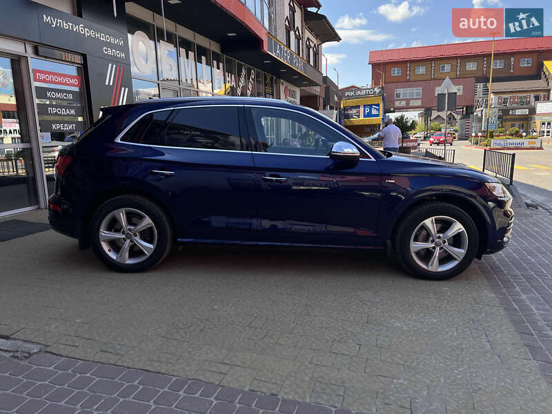 Внедорожник / Кроссовер Audi Q5 2017 в Львове