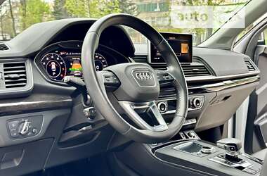 Позашляховик / Кросовер Audi Q5 2020 в 