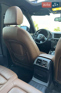Внедорожник / Кроссовер Audi Q5 2011 в 