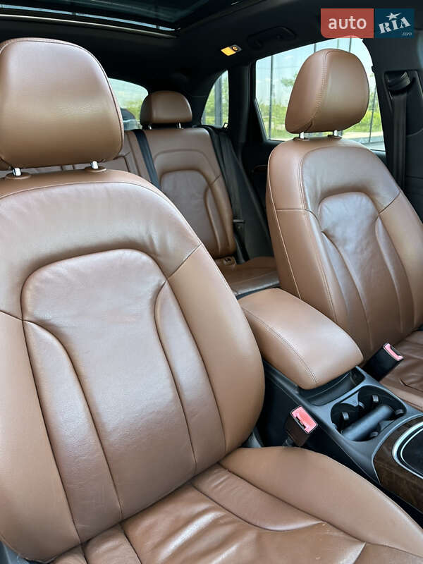Внедорожник / Кроссовер Audi Q5 2011 в Киеве