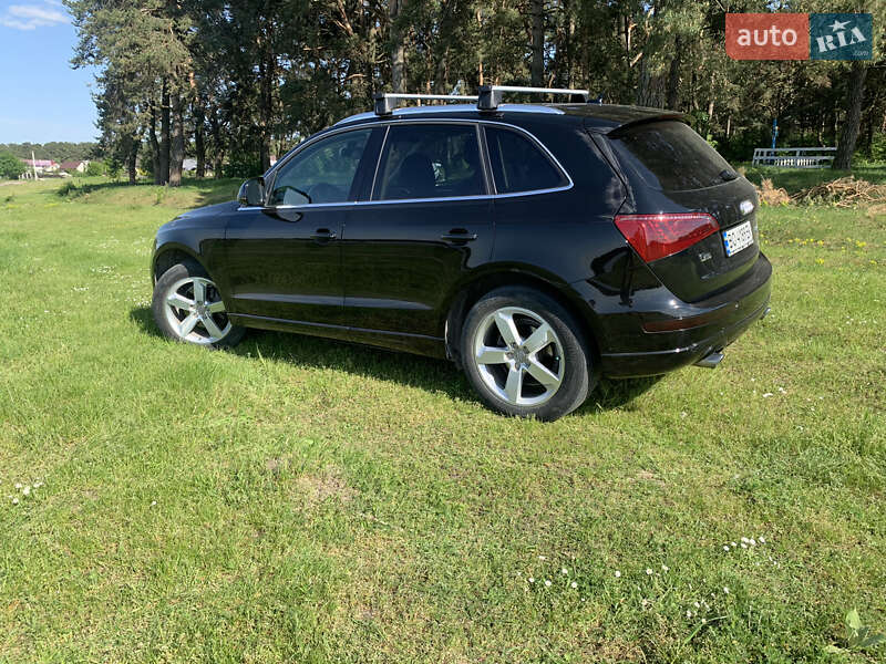 Внедорожник / Кроссовер Audi Q5 2011 в Тернополе