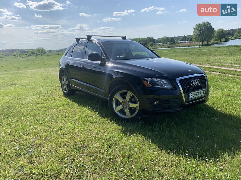 Внедорожник / Кроссовер Audi Q5 2011 в Тернополе