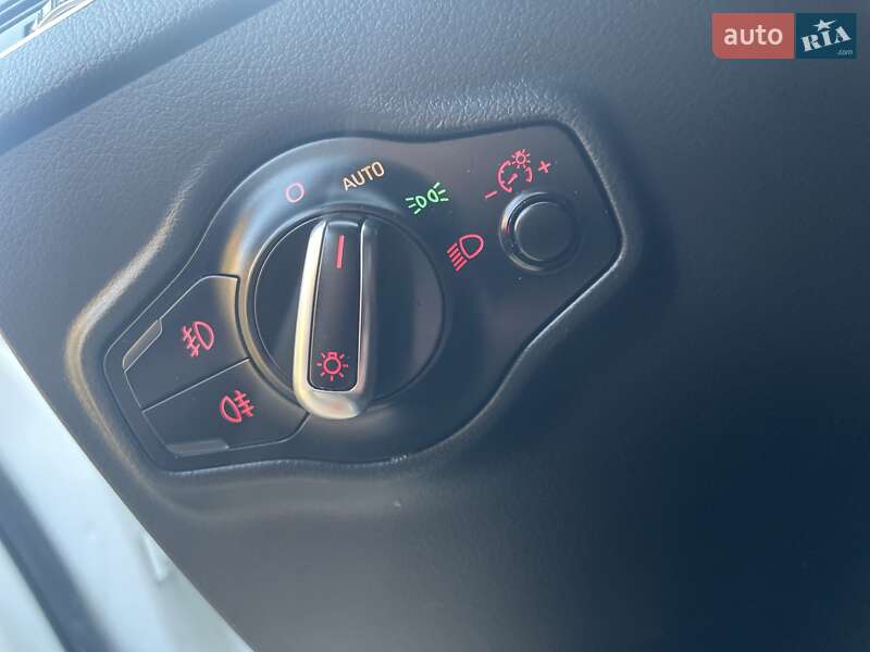 Внедорожник / Кроссовер Audi Q5 2015 в Хмельницком