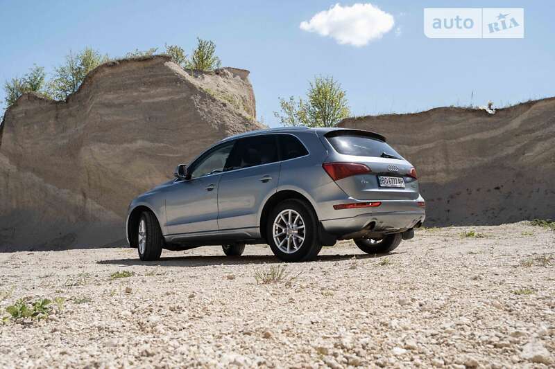 Позашляховик / Кросовер Audi Q5 2011 в Тернополі