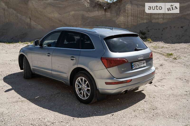 Позашляховик / Кросовер Audi Q5 2011 в Тернополі
