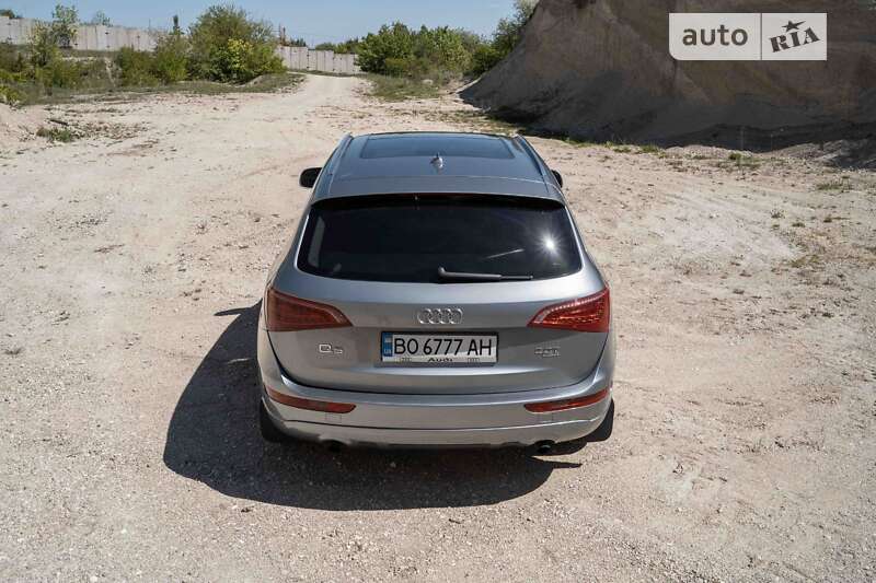 Позашляховик / Кросовер Audi Q5 2011 в Тернополі