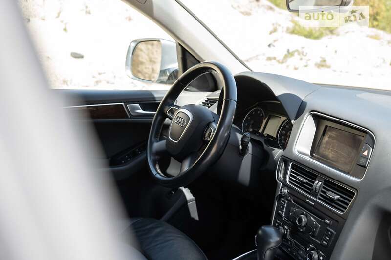 Позашляховик / Кросовер Audi Q5 2011 в Тернополі