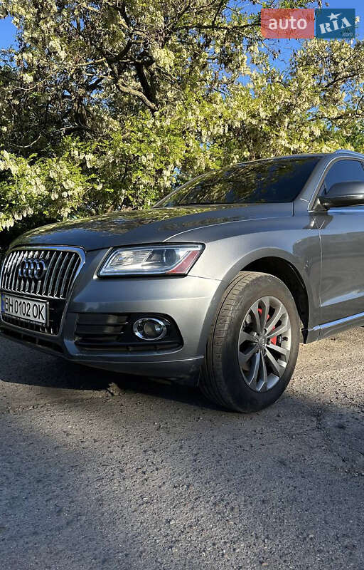 Внедорожник / Кроссовер Audi Q5 2012 в 