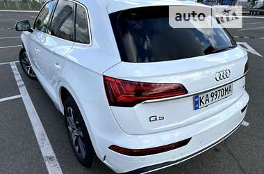Позашляховик / Кросовер Audi Q5 2021 в Києві