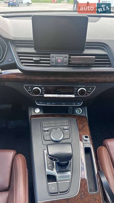 Внедорожник / Кроссовер Audi Q5 2018 в Ивано-Франковске