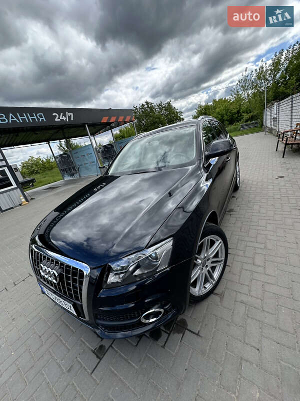 Внедорожник / Кроссовер Audi Q5 2011 в Смеле
